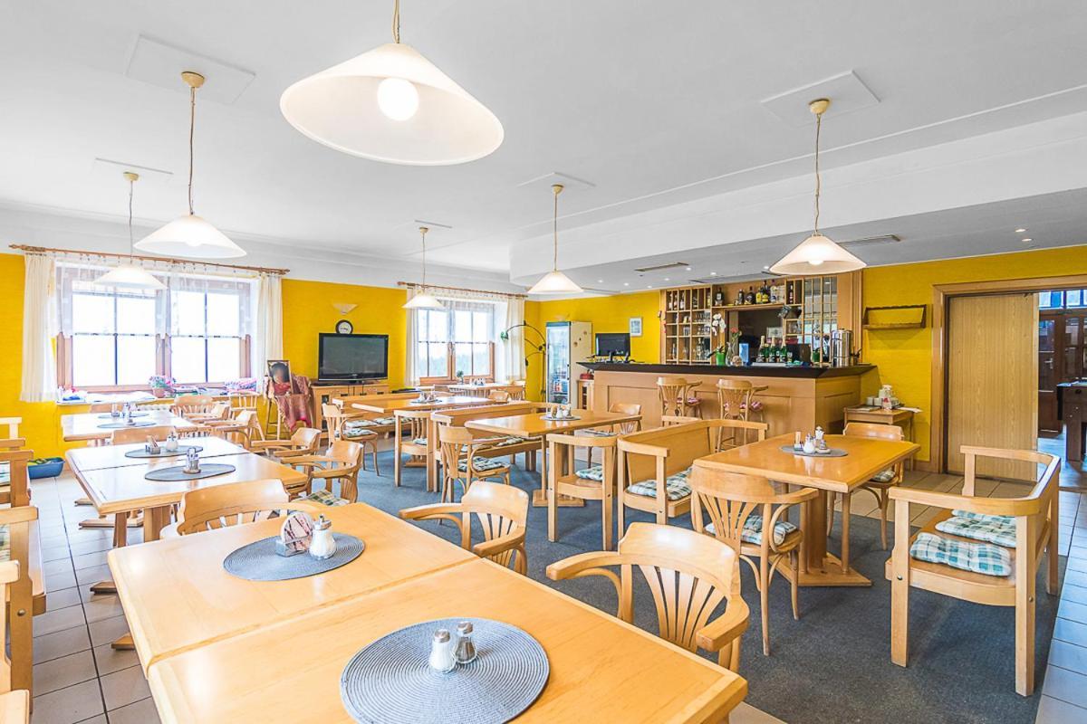 Mala Rennerovka Hotel Strážné Екстериор снимка