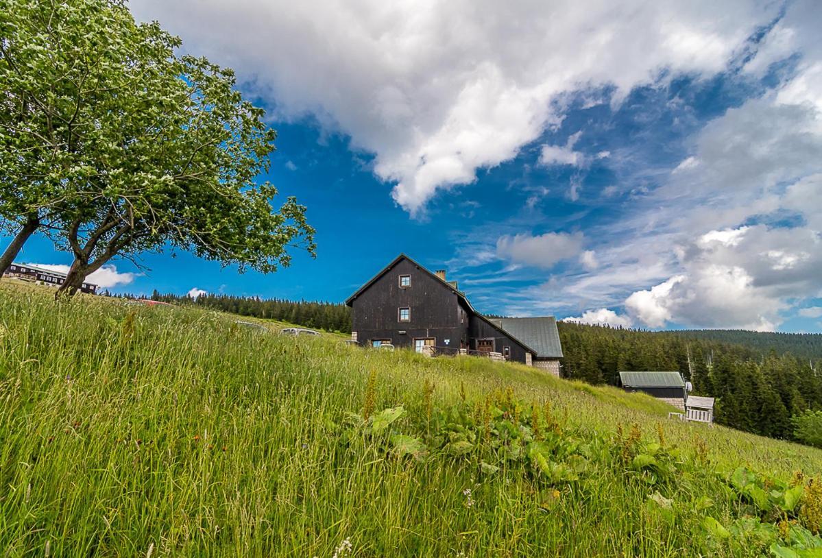 Mala Rennerovka Hotel Strážné Екстериор снимка